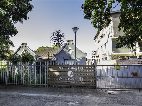 221 m² Commercial space 221 m² Commercial space
