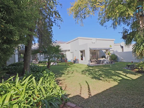3 Bedroom Townhouse 3 Bedroom Townhouse