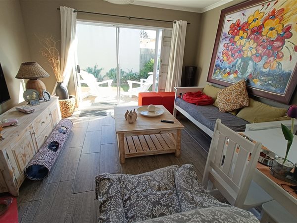 2 Bedroom House 2 Bedroom House