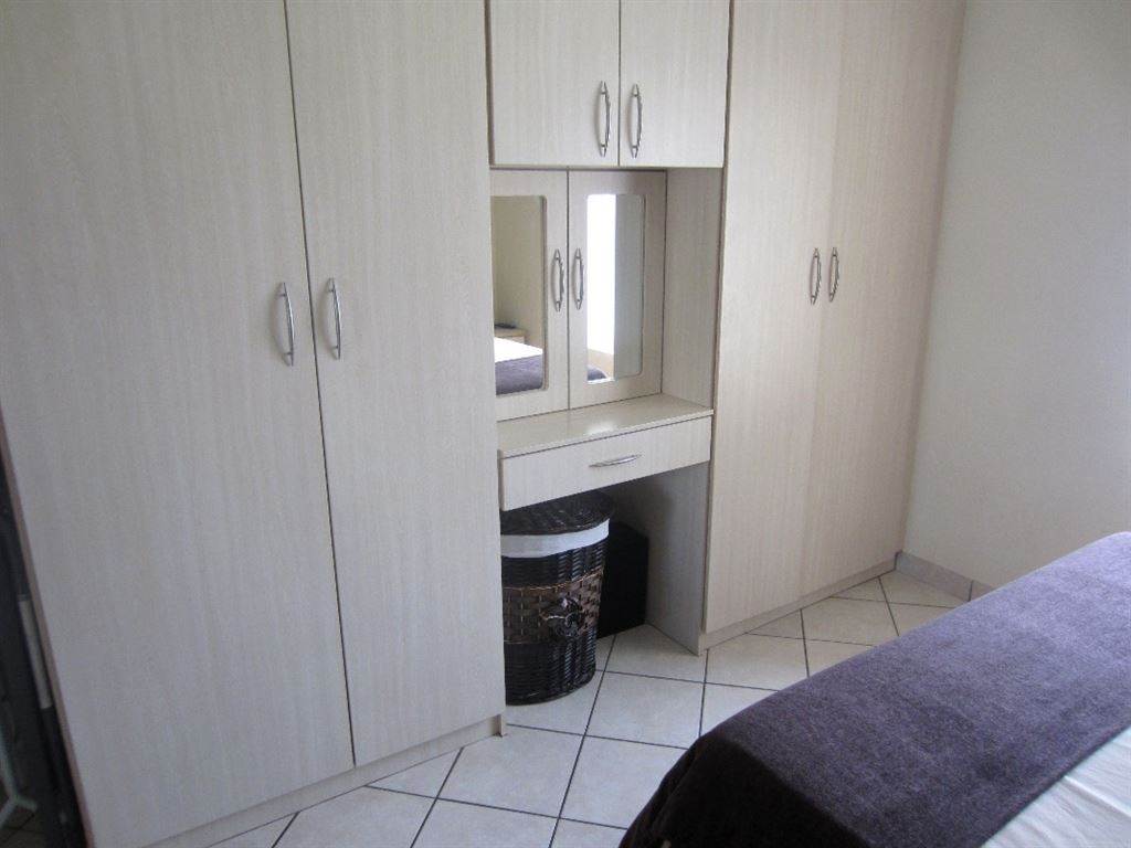 2 Bed Flat in Waterval East photo number 10