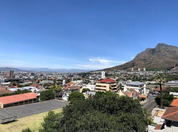 2 Bed Apartment in Tamboerskloof photo number 2