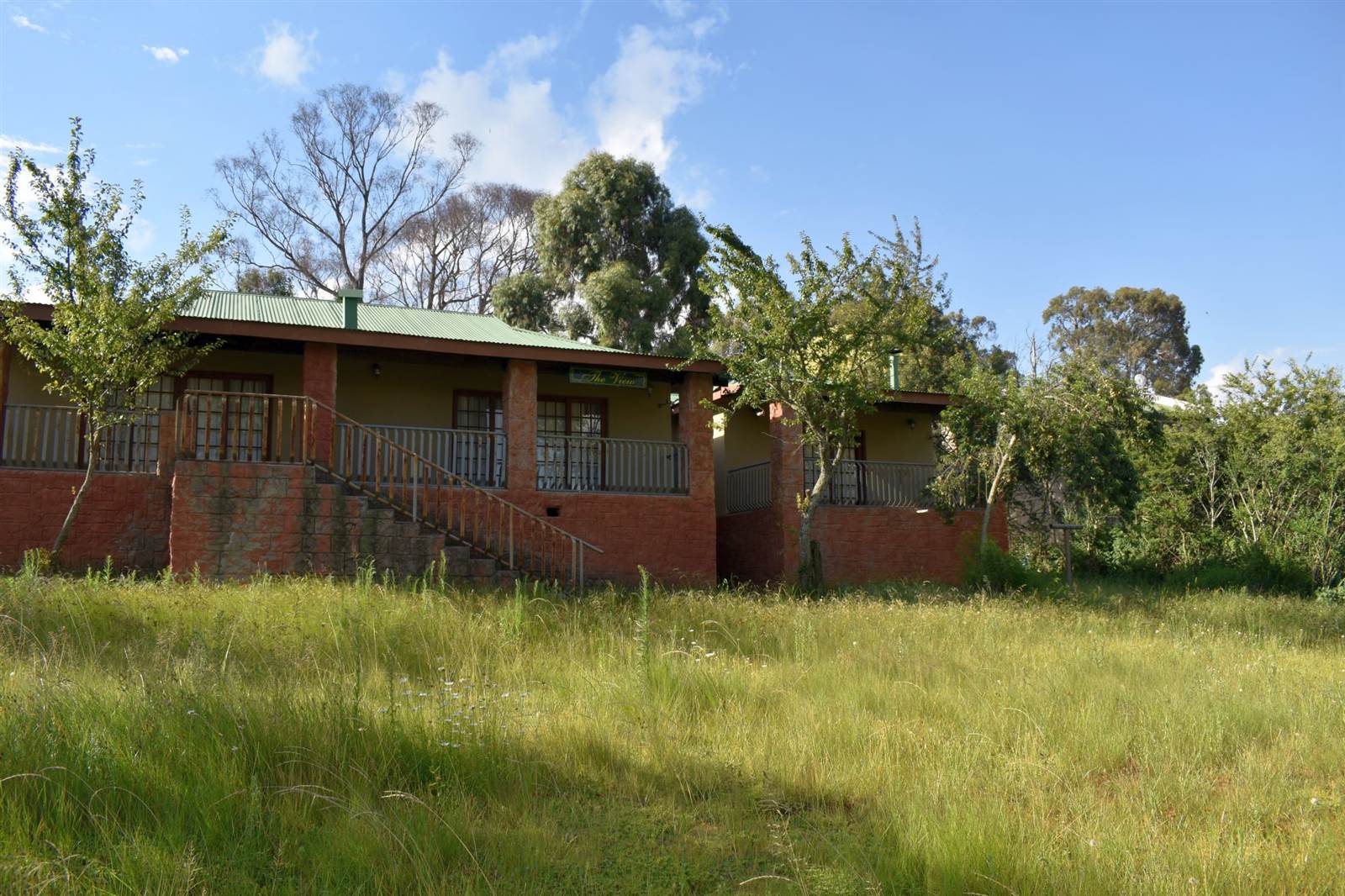 4 Bed House in Dullstroom photo number 2