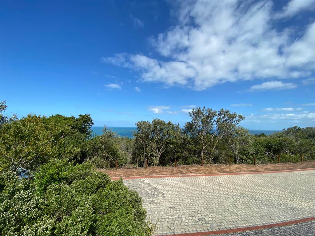 936 m² Land available in Herolds Bay photo number 8