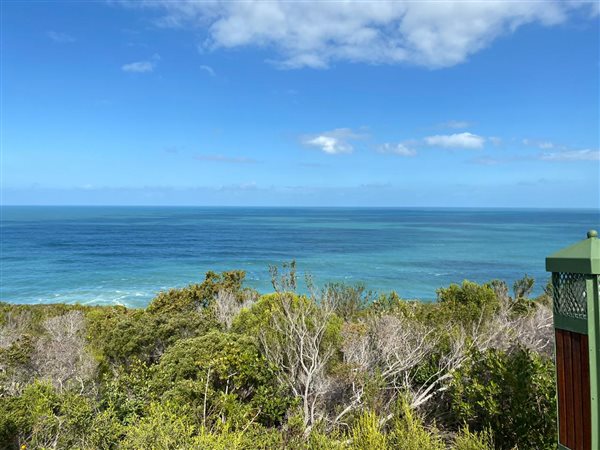 936 m² Land available in Herolds Bay