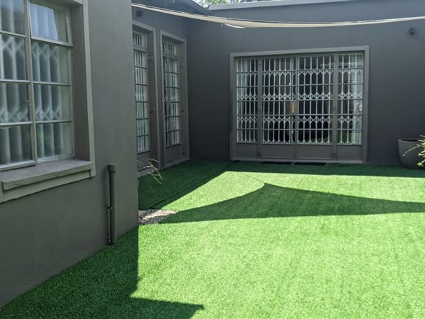 3 Bed Apartment in Parkhurst