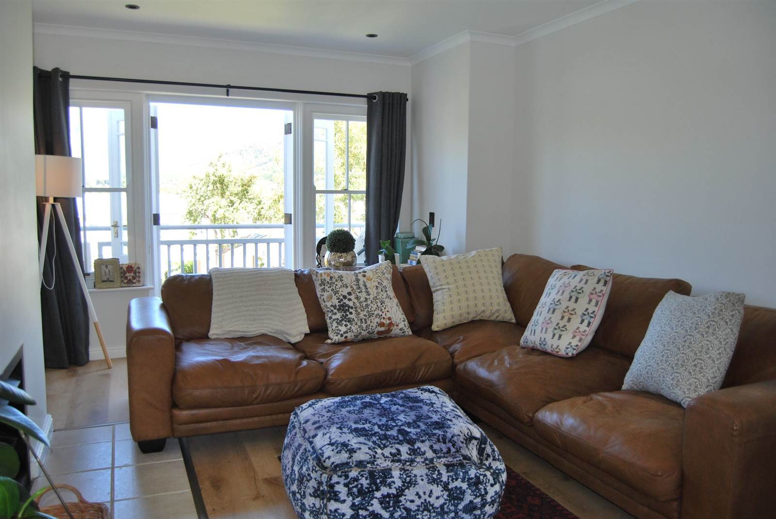 2 Bed Apartment in Franschhoek photo number 13
