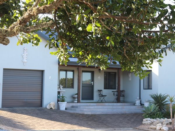 3 Bed House in Stilbaai