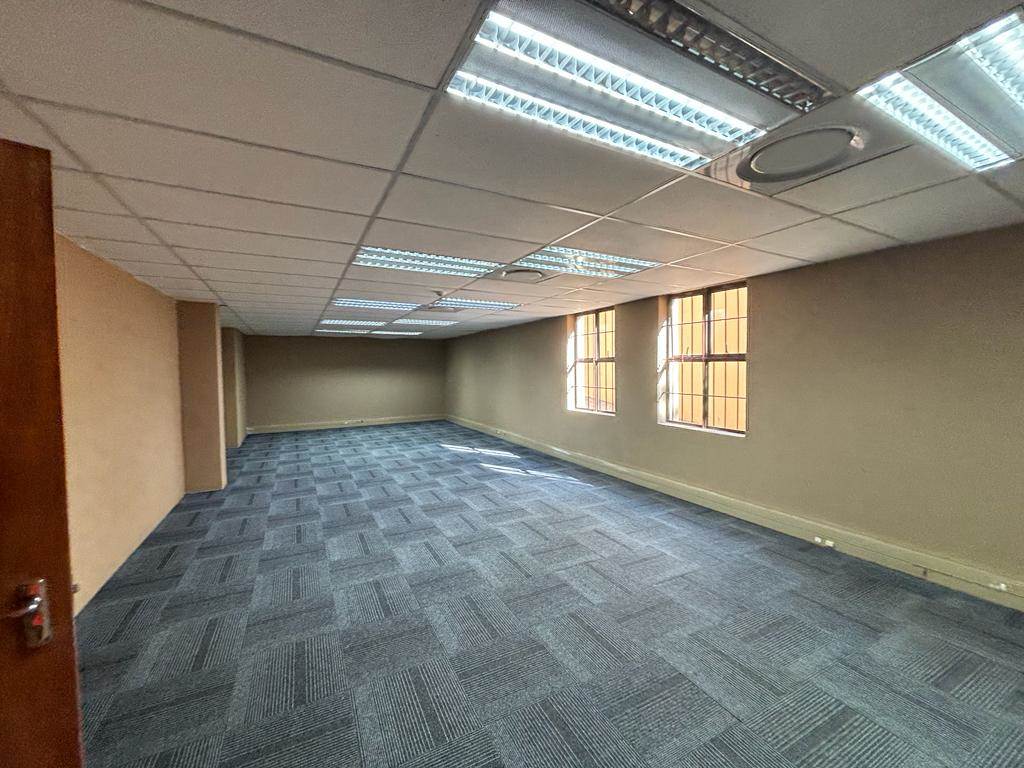 600  m² Commercial space in Houghton Estate photo number 12
