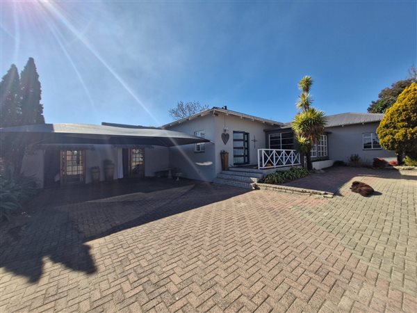 6 Bedroom House 6 Bedroom House