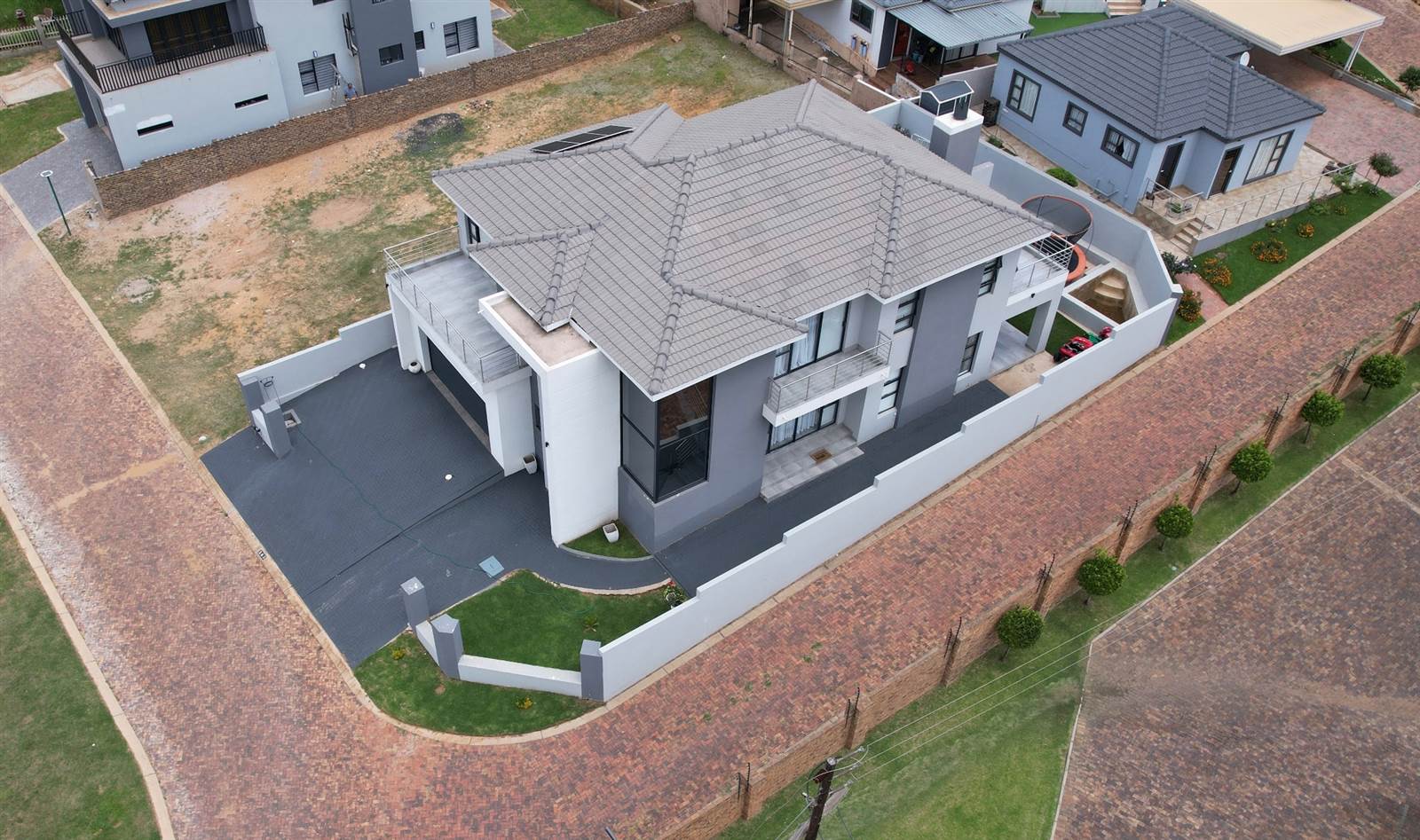 5 Bed House in Kungwini Country Estate photo number 30