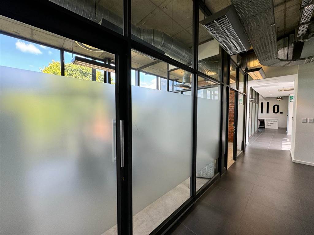 241  m² Commercial space in Bryanston photo number 9