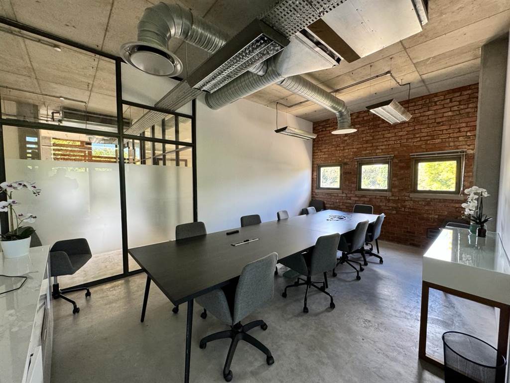 241  m² Commercial space in Bryanston photo number 10