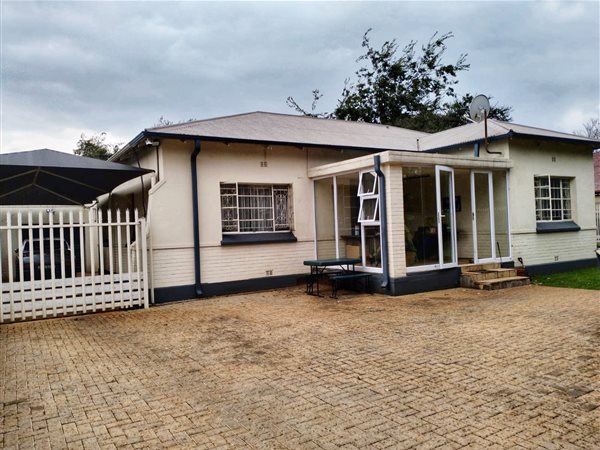 3 Bedroom House 3 Bedroom House