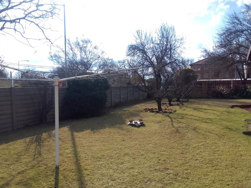3 Bed Townhouse in Bronkhorstspruit photo number 14