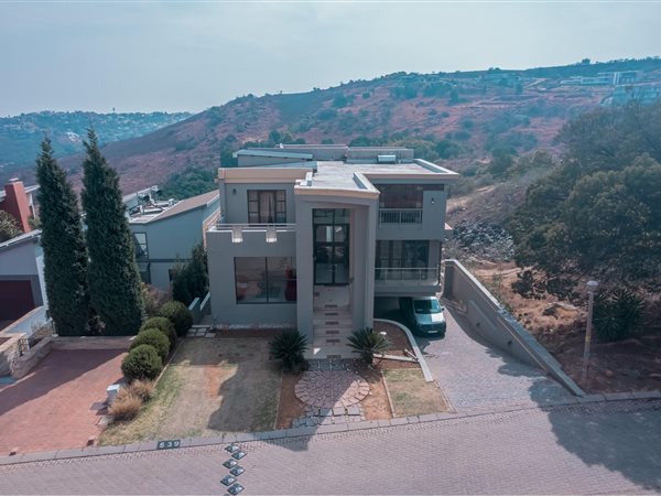 5 Bed House in Bassonia Estate