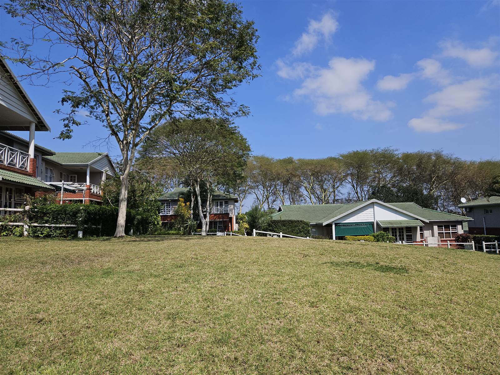 2 Bed Apartment in Mt Edgecombe photo number 16