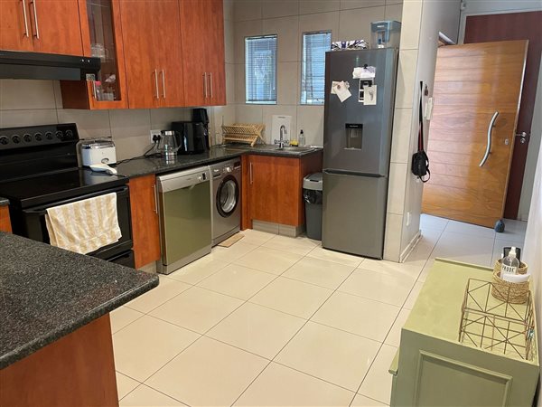 2 Bedroom House 2 Bedroom House