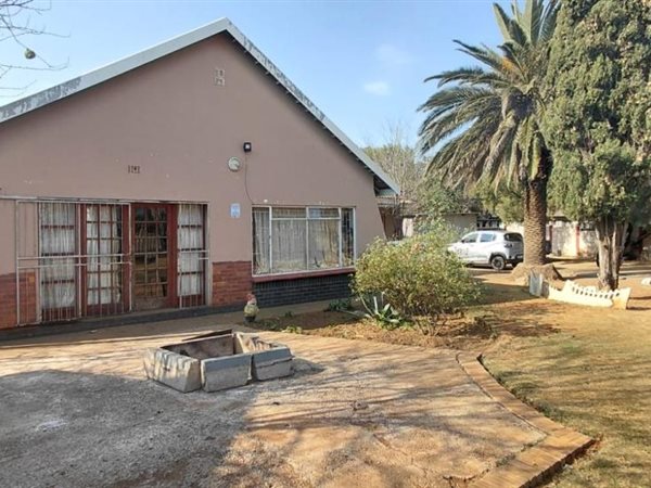 3 Bedroom House 3 Bedroom House