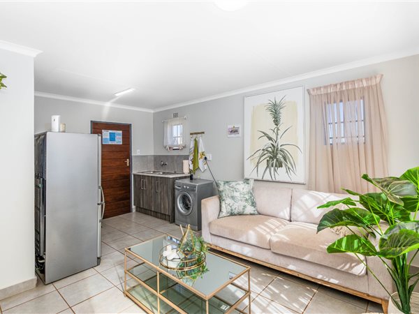 2 Bedroom House 2 Bedroom House
