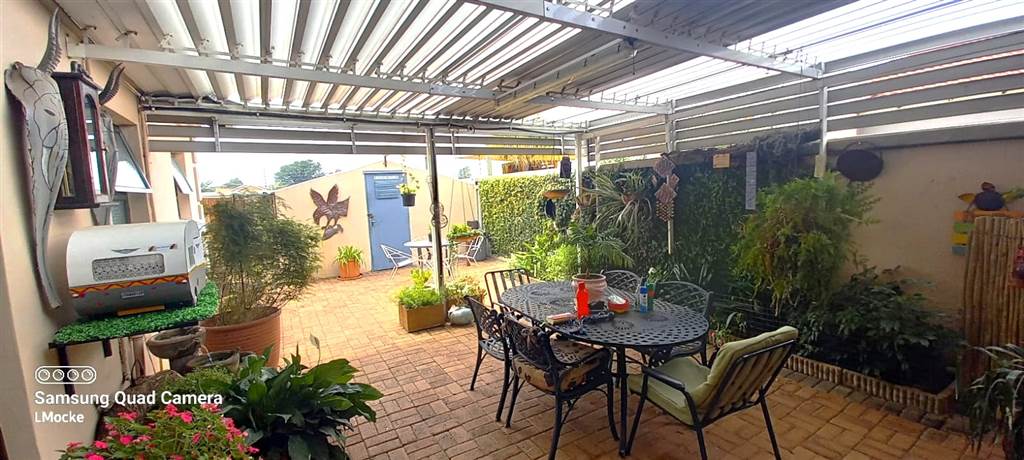 3 Bed Townhouse in Riversdale photo number 3