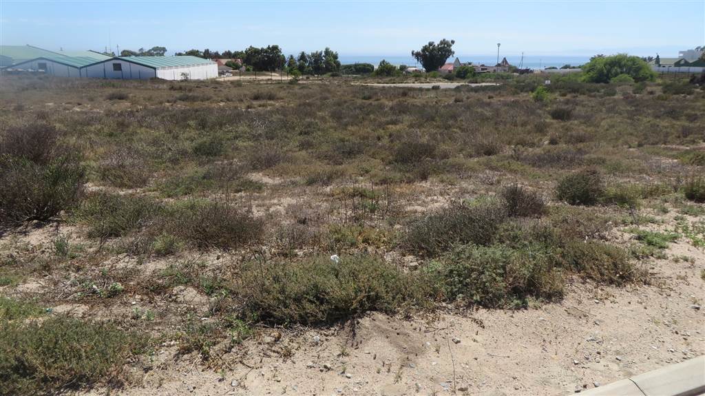 298 m² Land available in St Helena Views photo number 2