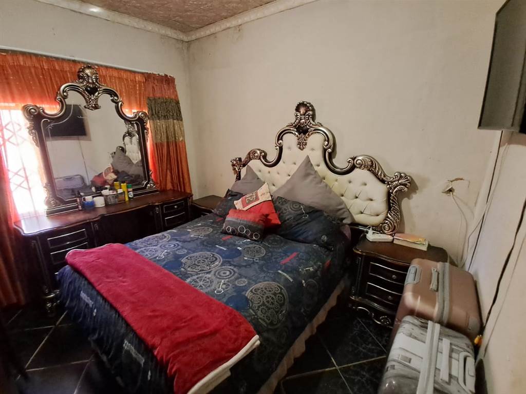 3 Bed House in Mdantsane photo number 12