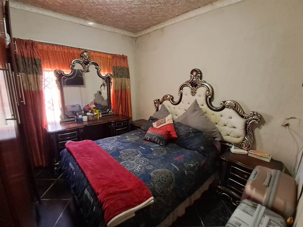 3 Bed House in Mdantsane photo number 14