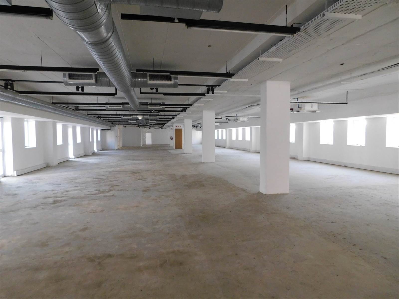 1110  m² Office Space in Rosebank photo number 6