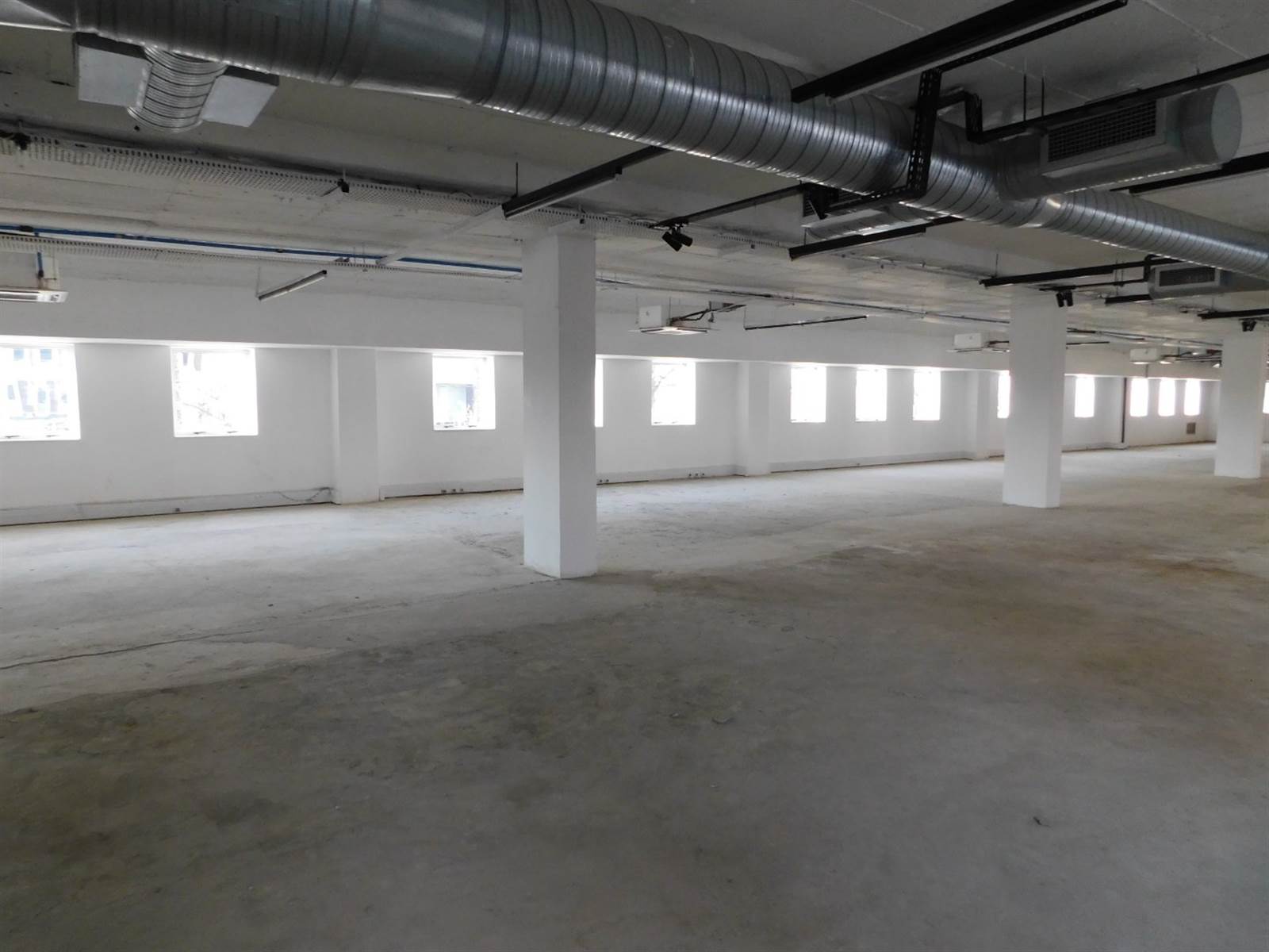 1110  m² Office Space in Rosebank photo number 9