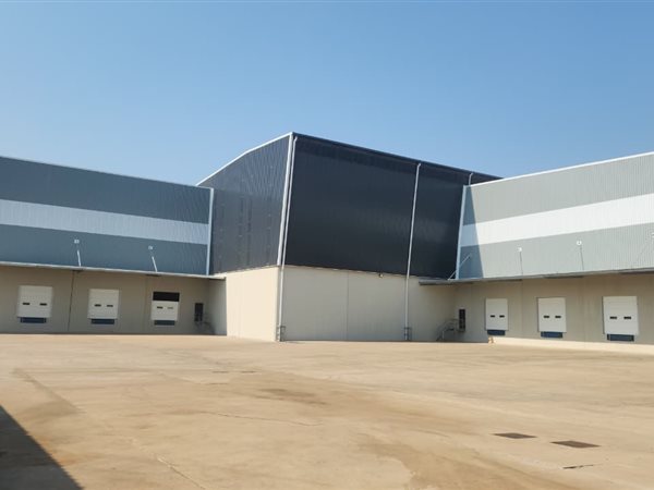 23 000 m² Industrial space 23 000 m² Industrial space