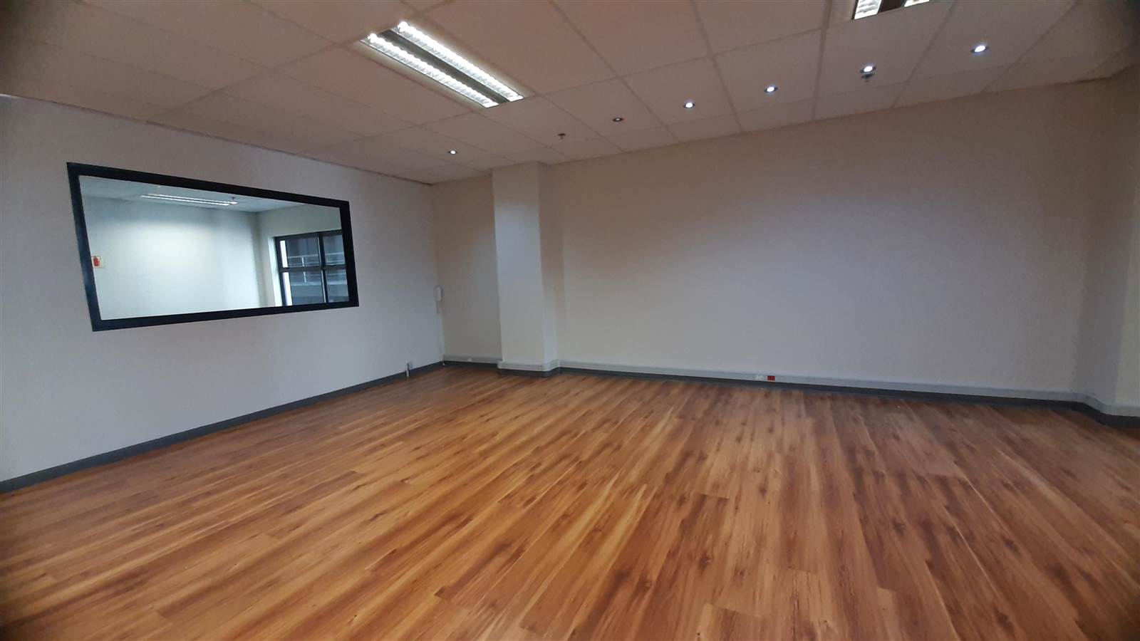 149  m² Commercial space in Foreshore photo number 9