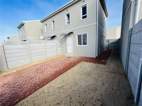 2 Bedroom Townhouse 2 Bedroom Townhouse