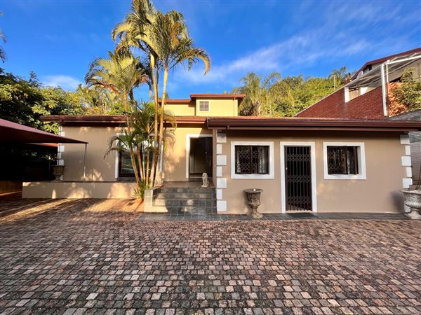 5 Bedroom House 5 Bedroom House