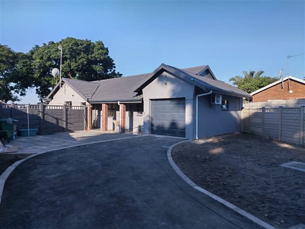 2 Bedroom House 2 Bedroom House
