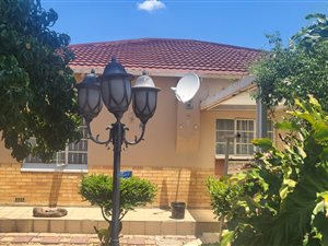 3 Bed House in Rewlatch