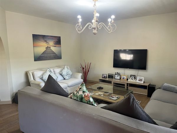 3 Bedroom Townhouse 3 Bedroom Townhouse