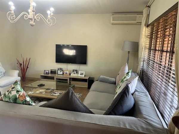 3 Bedroom Townhouse 3 Bedroom Townhouse