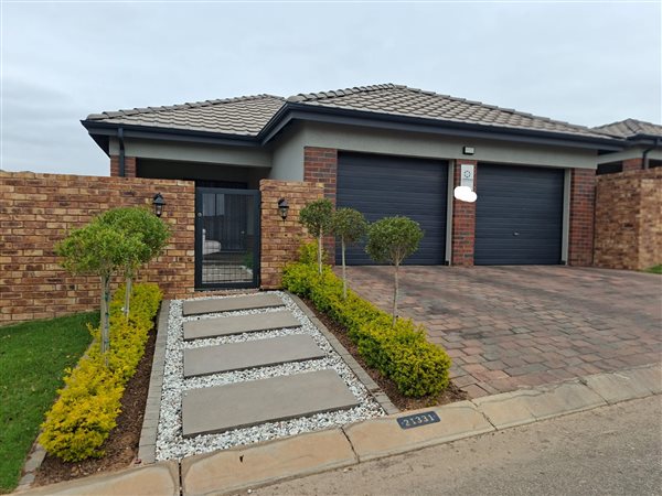 3 Bedroom Townhouse 3 Bedroom Townhouse