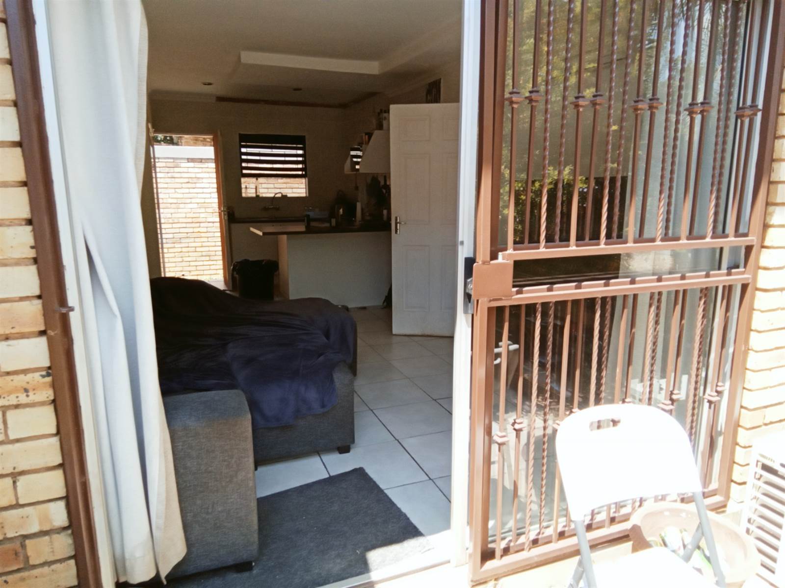 2 Bed Townhouse in Wilgeheuwel photo number 20