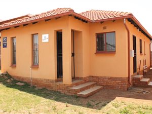 3 Bed House in Naturena