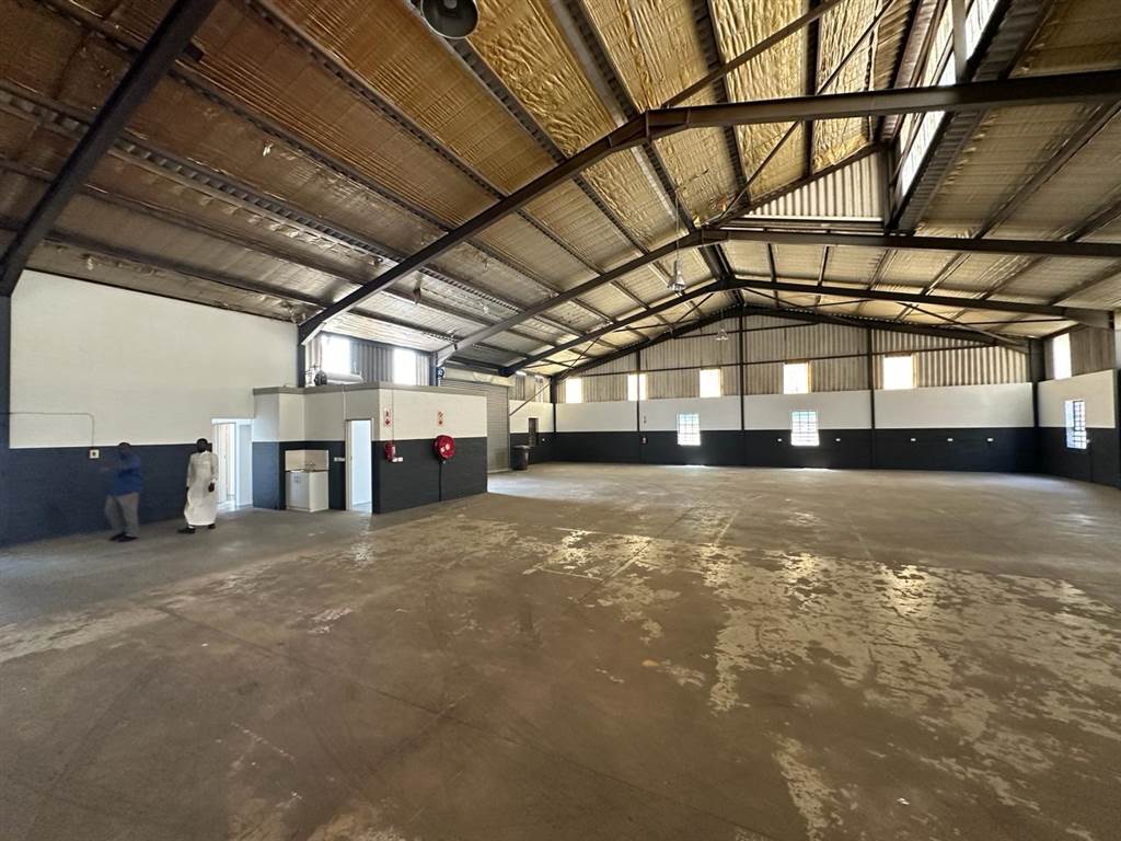 496  m² Industrial space in Triangle Farm photo number 15