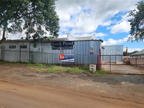 850 m² Industrial space 850 m² Industrial space