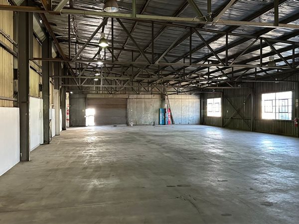 537  m² Industrial space