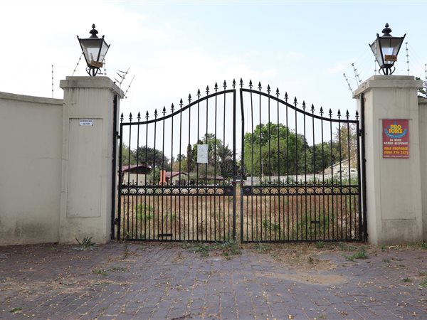 4817 m² Land available in Bryanston