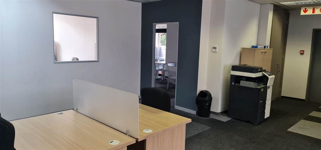 753  m² Commercial space in Sunninghill photo number 5