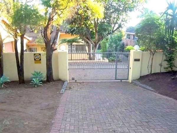 3 Bed House in Panorama