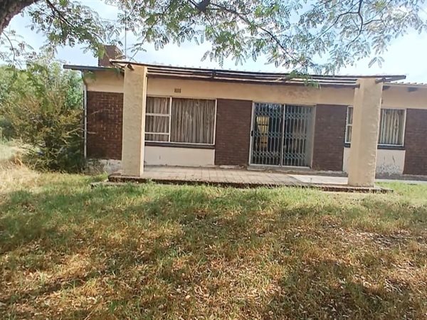 3 Bedroom House 3 Bedroom House