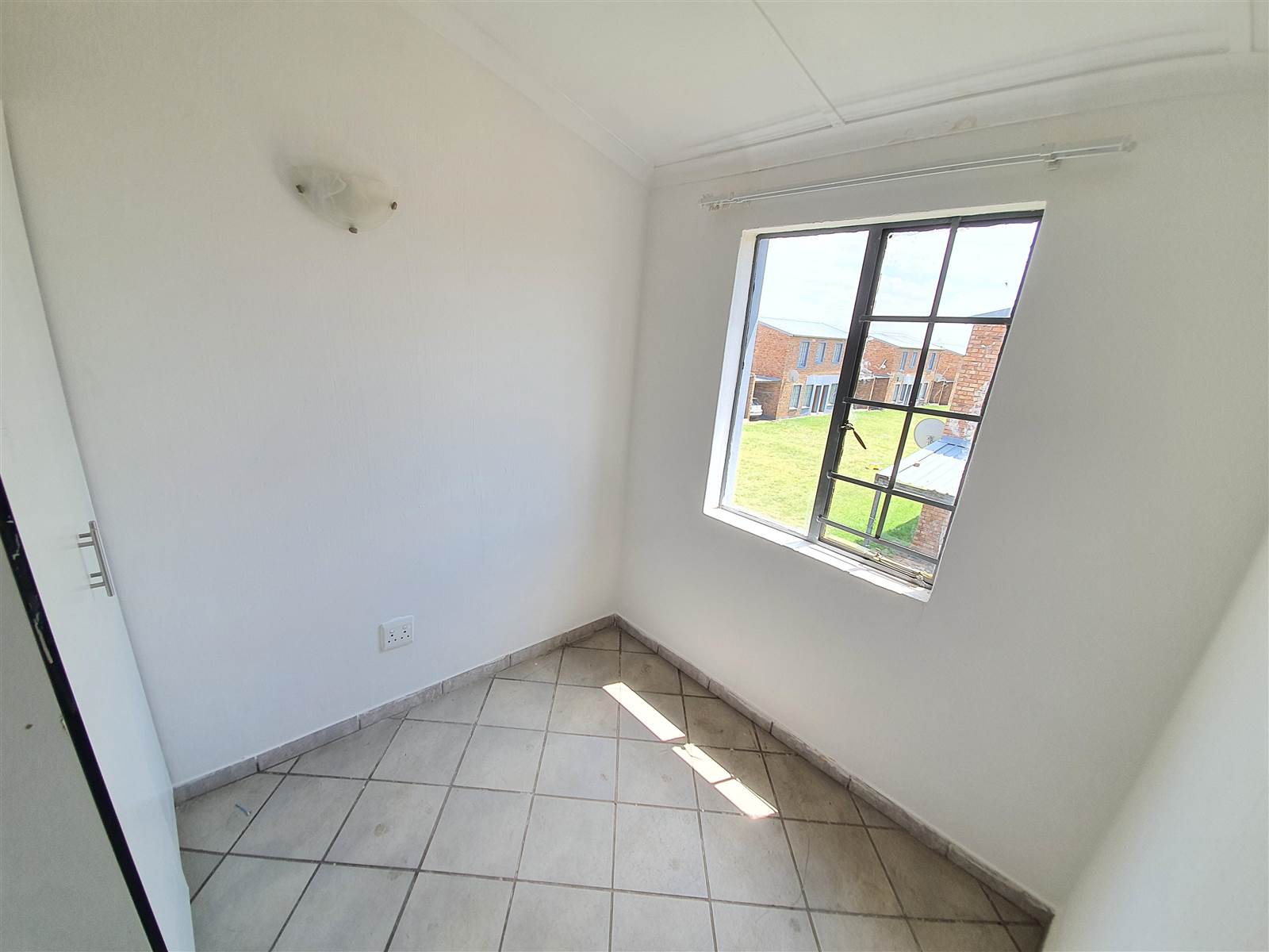 3 Bed Townhouse in Boksburg South photo number 18
