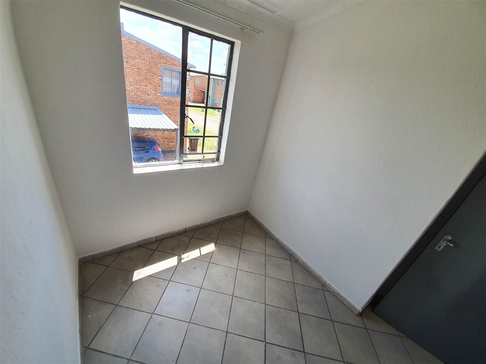 3 Bed Townhouse in Boksburg South photo number 17