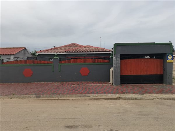 3 Bedroom House